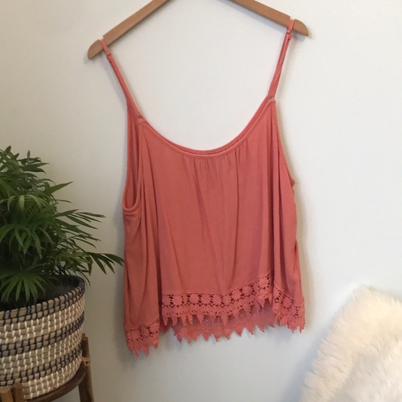 GUC lace bottom tank - Picture 2 of 3